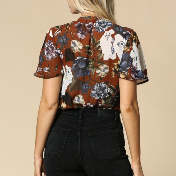 Last 1! NWT Floral Chiffon Top/bodysuit - Picture 5 of 5